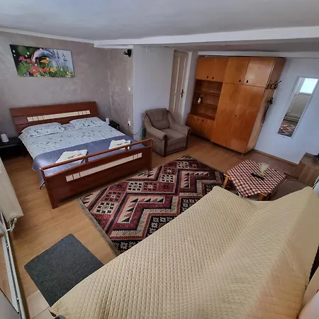 Mri Apartment *
